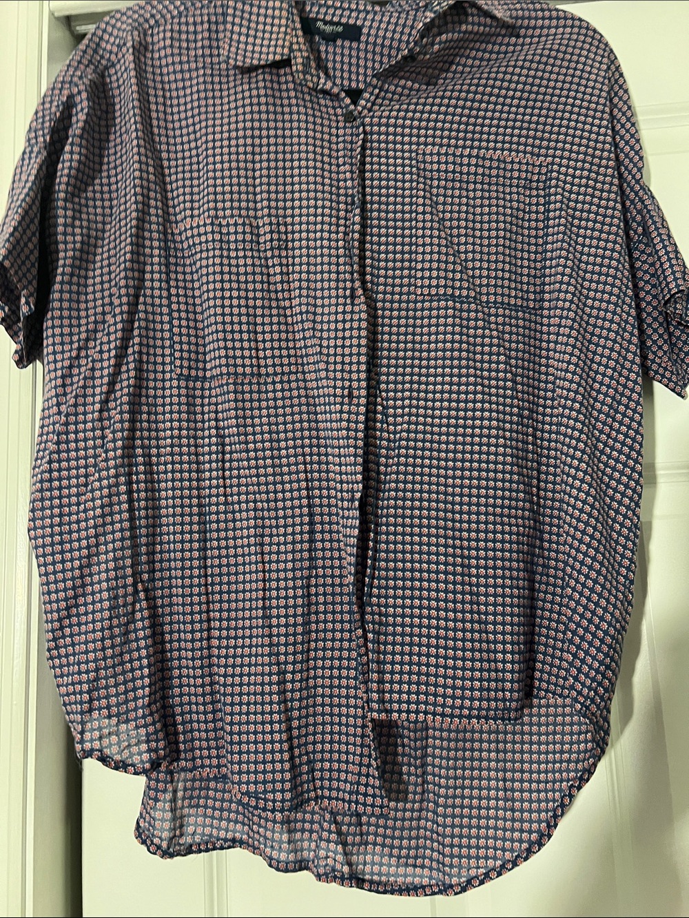 Madewell Navy and Pink Patterned Short-Sleeve Button-Down Shirt